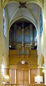 The organ on the tribune at the west end of the nave