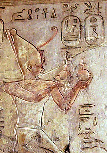 pharaoh on his knees
