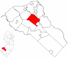 Location of Mantua Township in Gloucester County highlighted in red (right). Inset map: Location of Gloucester County in New Jersey highlighted in red (left).
