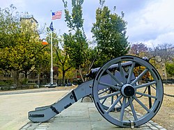 Cannon, part of the Fort Washington memorials