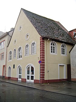 Grünstadt, ehem. Synagoge, von Nordosten