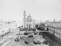 The plaza in 1900, by Abel Briquet. The palace is at the background.