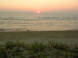 Sunset on a Mimizan beach