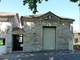 The town hall in Saint-Quentin-de-Caplong