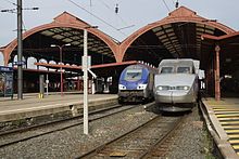 A TGV (right) and a TER (left) in Gare de Strasbourg in 2009
