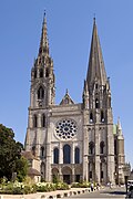 Notre-Dame de Chartres, Fassade, Portale um 1150, Rose und linker Turm ab 1194