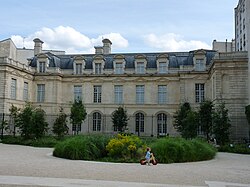 Der Jardin Anne-Frank beim Hôtel de Saint-Aignan