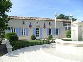 The town hall in Saint-Thomas-de-Conac