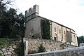 Zinnengiebel an der Église Saint-Pierre-de-Rhèdes in Lamalou-les-Bains, Hérault