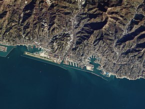 Hafen Genua, Satellitenbild 2016 (links: Containerterminal Voltri nur z. T. sichtbar)