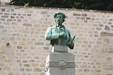Statue of Charles-François Daubigny