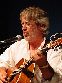 Bell performing in 2008