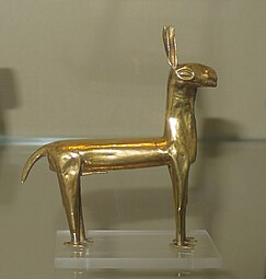 Inca hollow model of a llama, 14th-15th centuries, gold, British Museum[107]