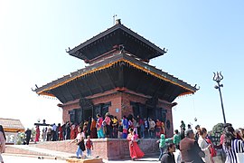 Devotees around the temple