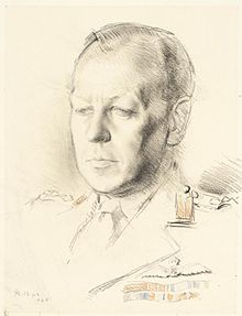 Chalk head-and-shoulder portrait of man in military uniform.