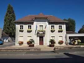 Nogent-sur-Vernission Town Hall