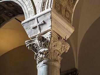 Byzantine quasi-Corinthian capital in the Basilica of Sant'Apollinare Nuovo, Ravenna, Italy, unknown architect or sculptor, 6th century