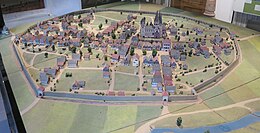Modell der Reichsstadt im 13. Jahrhundert. Dargestellt nur Häuser die nachgewiesen sind. Die reale Bebauung war dichter.