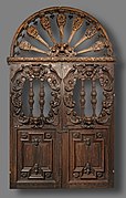 These carved wooden leaves accompanied the door of the Grand Consistory (1553) and can be seen in the Paul Dupuy Museum.