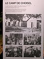 Informationstafel auf dem Gelände der Gedenkstätte über „Le Camp de Choisel“[5]