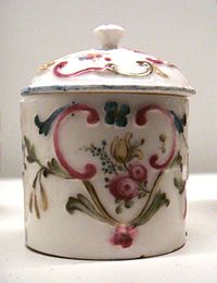 Mennecy soft-paste porcelain covered cup, c. 1750.