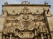 Upper part of Santa María Basilica façade