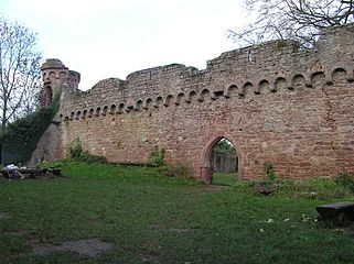 Spätmittelalterliche Trennmauer