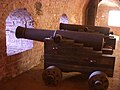 Kanonen in einer Kasematte (Rekonstruktion)