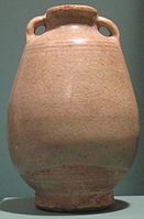 Porcelain jar found in the Philippines (11th century)
