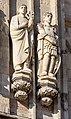 Figur des Postumus (r.) am Kölner Rathausturm