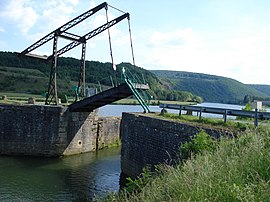 The lifting bridge in Aubrives