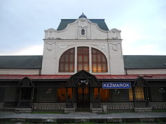 Railway station building