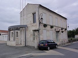 The town hall in Les Gonds