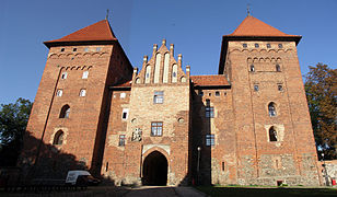 Eingangsseite der Burg