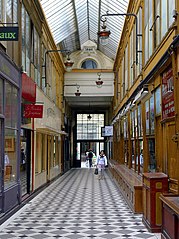 Passage looking towards Rue de la Grange-Batelière