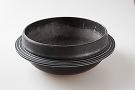 Sot, a Korean cauldron used to cook rice