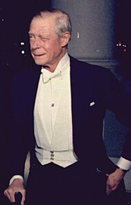 The Duke of Windsor was the first to wear midnight blue rather than black evening dress, which looked blacker than black in artificial light.