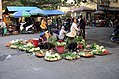 Handel auf einer T-Kreuzung in Hải Phòng