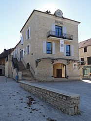 The town hall in Labastide-Murat