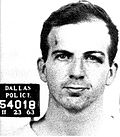 Lee Harvey Oswald nach seier Verhaftung