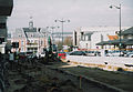 Straßenerneuerungsarbeiten im Frühjahr 2004 – Avenue Aristide Briand, im Hintergrund das Rathaus