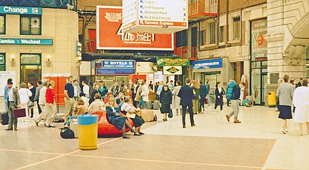 London Victoria station in May 1988