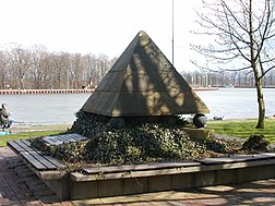 Leo Sympher memorial at the Mittelland Canal
