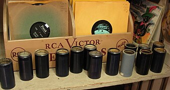 Disc records and cylinders