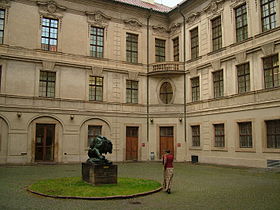 Palais Sternberg auf dem Hradschiner Platz in Prag, heute Teil der Nationalgalerie Prag