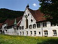 Kloster Blaubeuren um 1085 nah dem Blautopf errichtet, beherbergt heute ein Altsprachliches Gymnasium in seinen Räumen