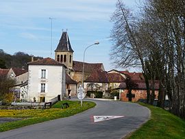 The church and surroundings in Lamonzie-Montastruc