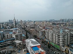 Suizhou Qingnian Road Lieshan Avenue intersection, eastern view