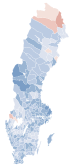 Map showing the voting shifts from the 2002 to the 2006 election. Darker blue indicates a municipality voted more towards the parties that form Alliance for Sweden. Darker red indicates a municipality voted more towards the parties that form the red-green bloc.