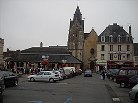 Carnot Square at the town center